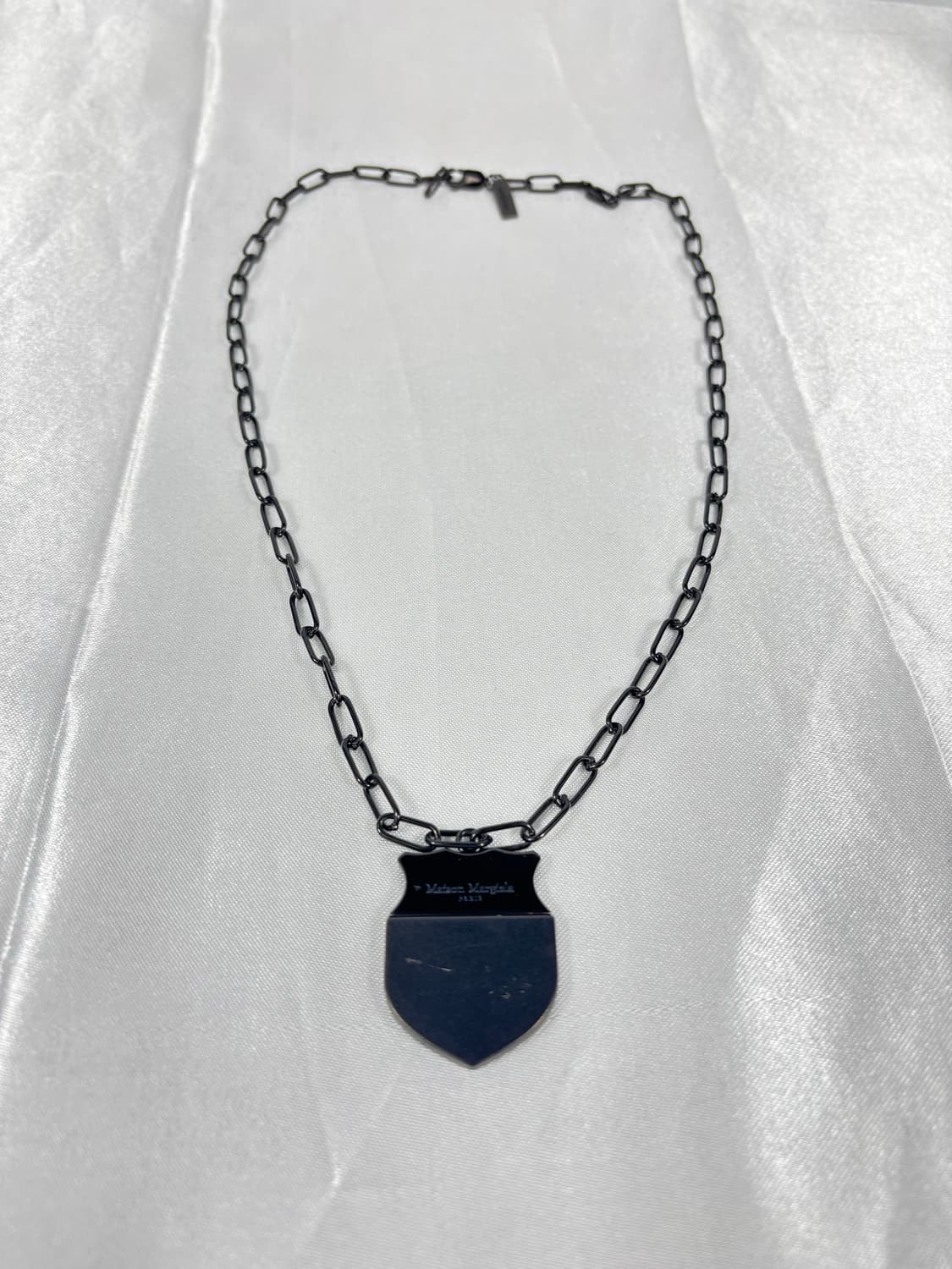 (정품)메종마르지엘라 블랙쉴드 목걸이 상품이미지2