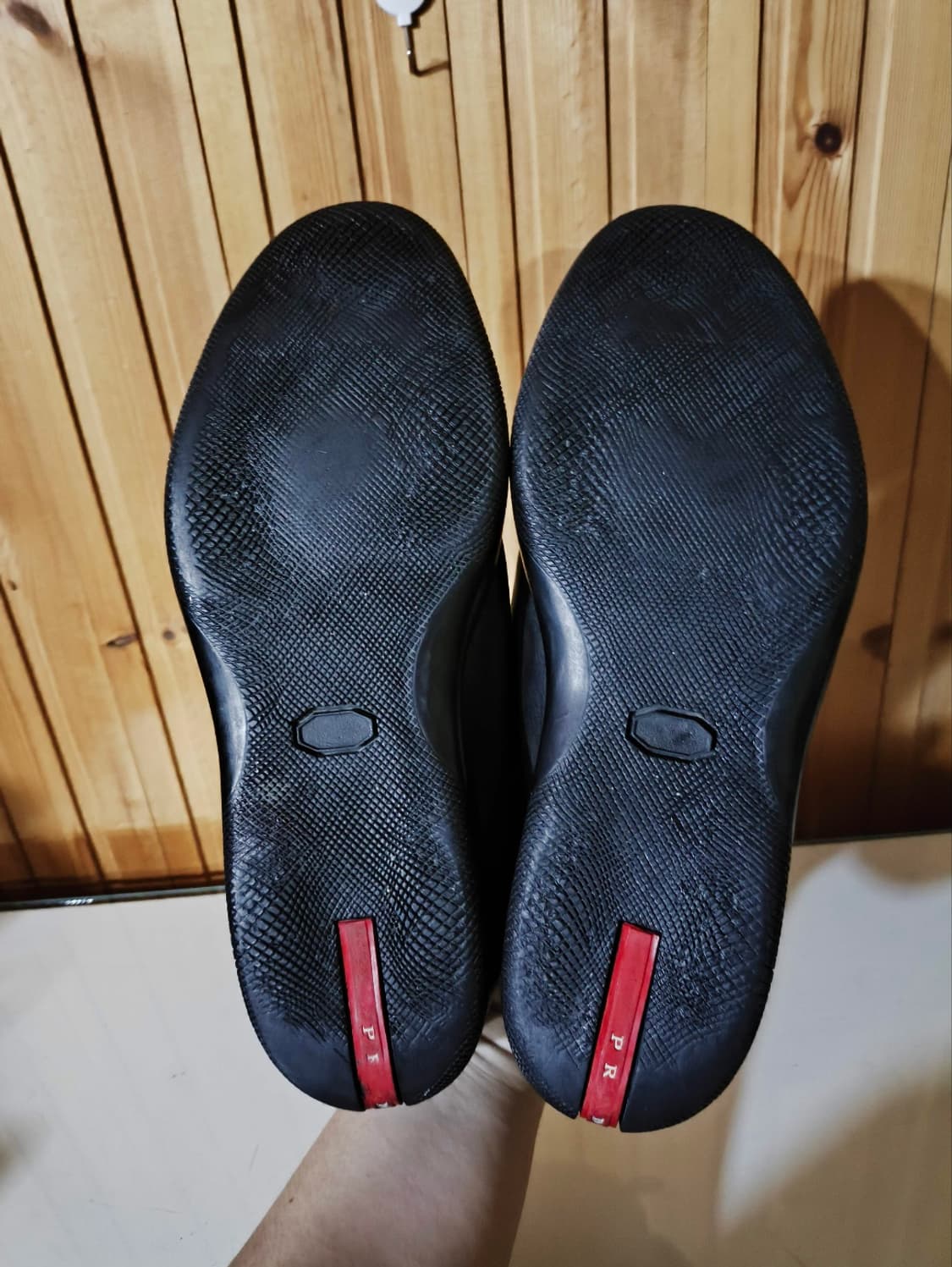 255mm 프라다 레더 스니커즈 상품이미지9