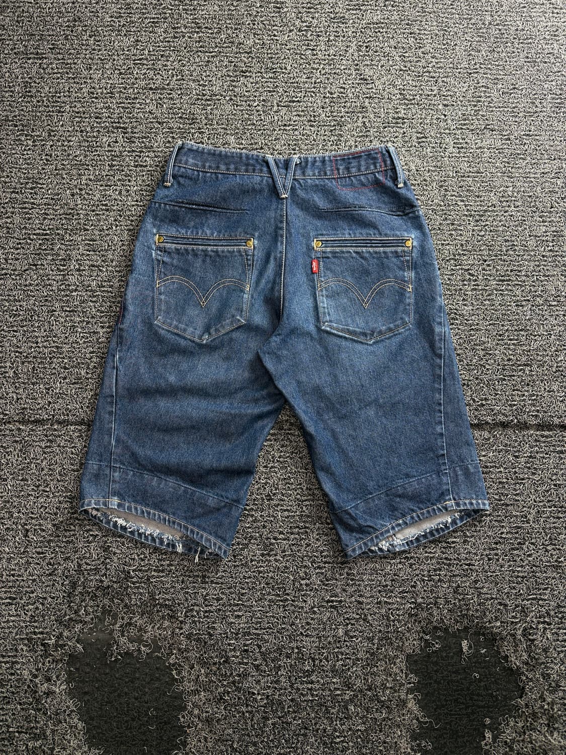 리바이스 엔지니어드 데님 버뮤다 팬츠 4128 상품이미지4