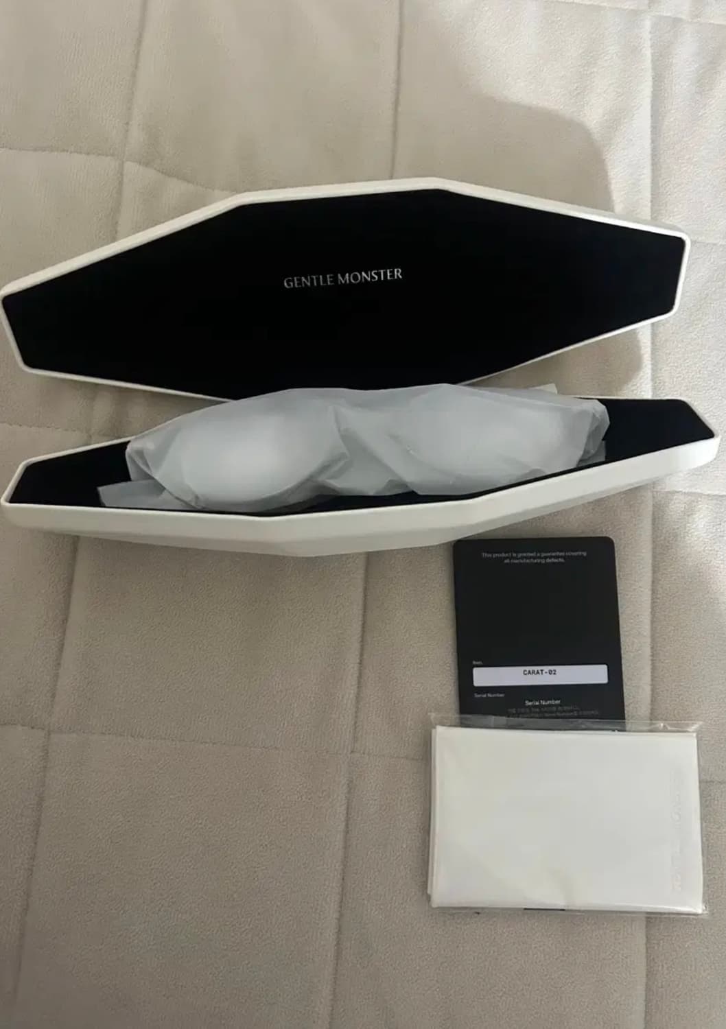 젠틀몬스터 캐럿 02 실버/클리어 안경 상품이미지2