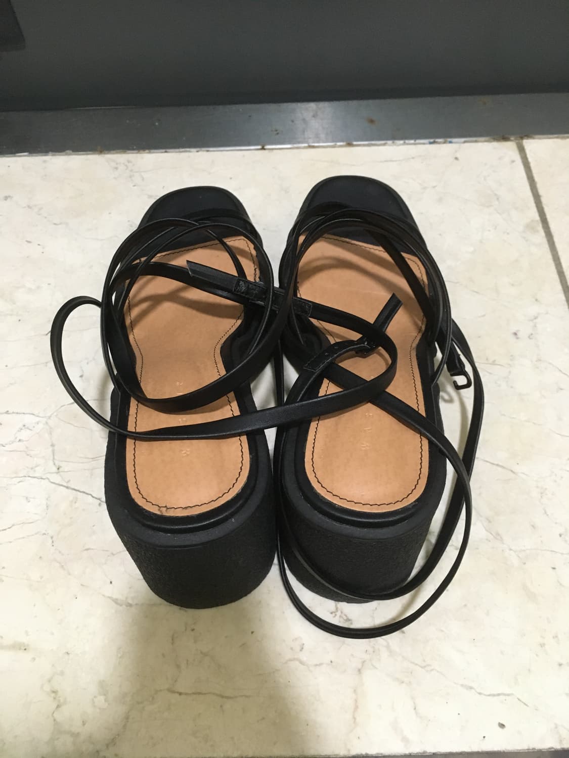 통굽 글래디 힐 상품이미지5