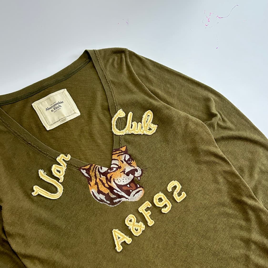 Abercrombie 아베크롬비 &fitch V넥 카키 롱슬리브 상품이미지4