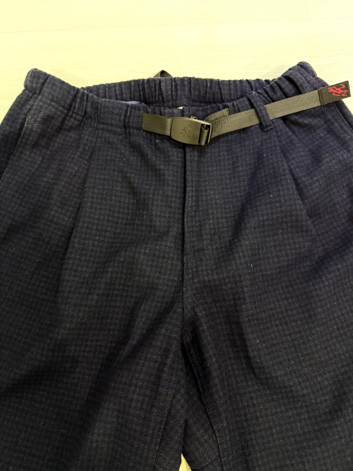 그라미치 Gramicci 울혼방 네이지 색상 바지 상품이미지3