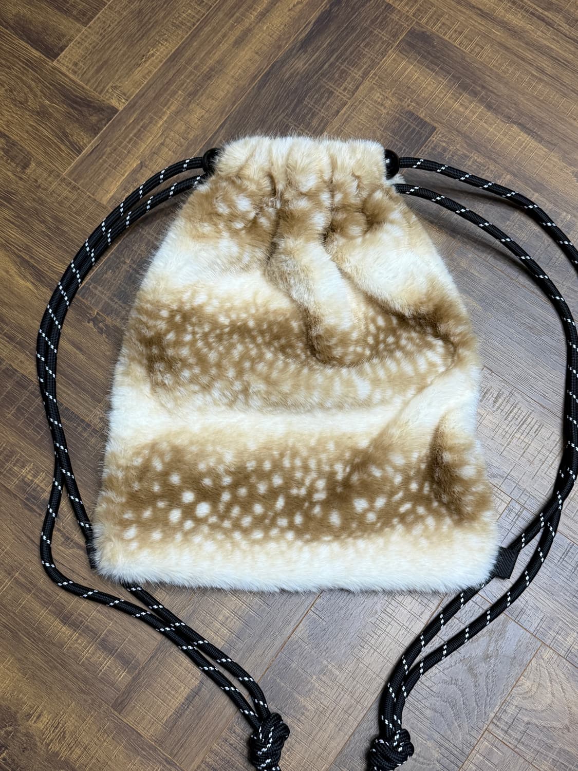 아더월들리 퍼 짐색 (스트링백) 상품이미지3