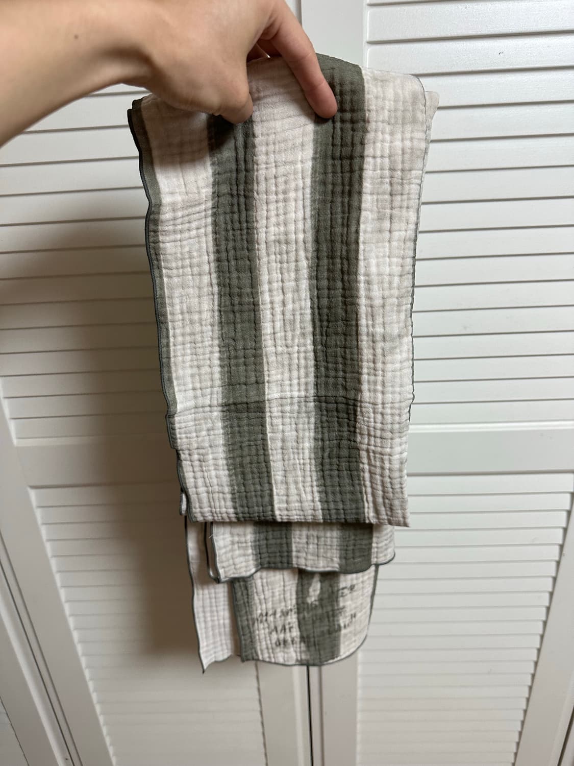 마이네임이즈피터 성조기스카프 올리브 급처 상품이미지3