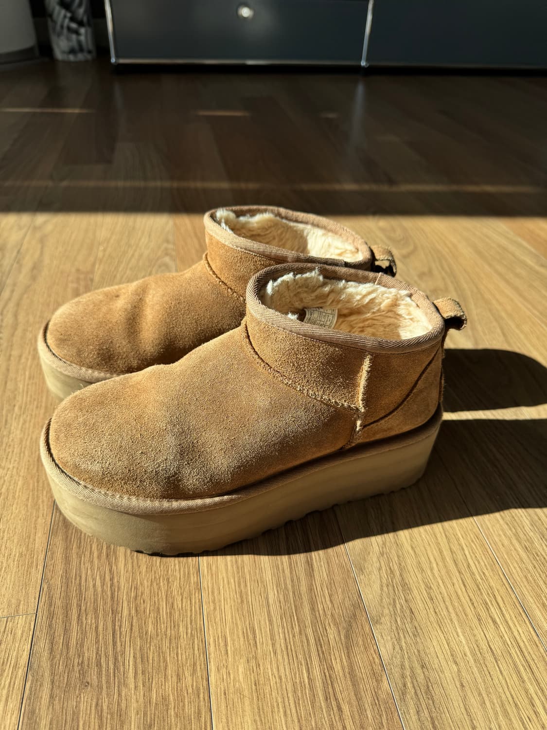 [UGG] 어그 플랫폼 미니 부츠 US7 상품이미지1