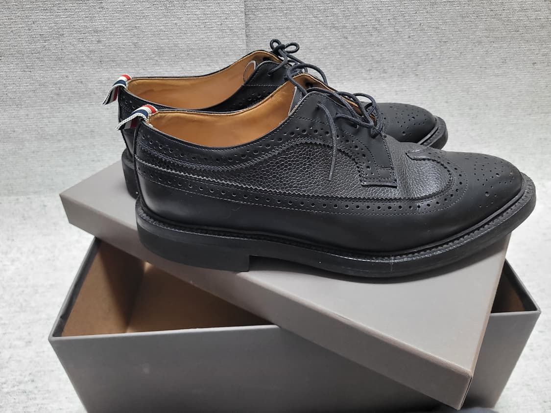 (신품급 개꿀매)톰브라운 윙팁 9사이즈 판매합니다 상품이미지1