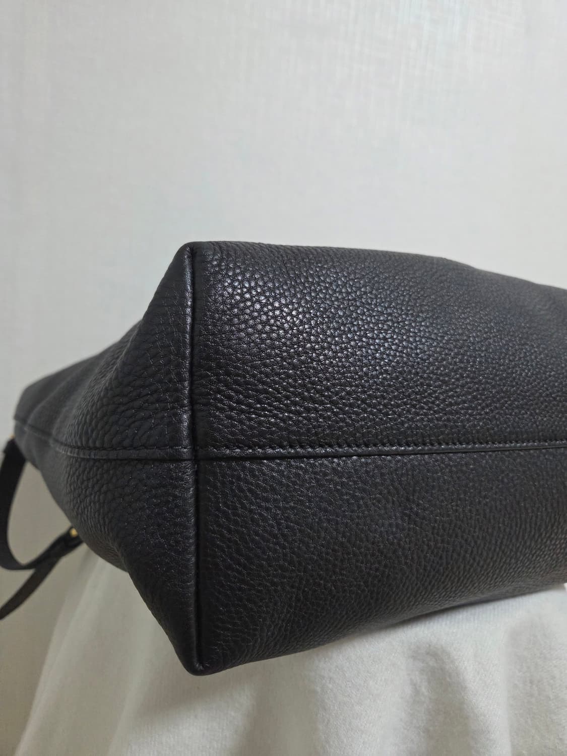 프라다 비텔로 피닉스 토트백 블랙 (2way) 상품이미지3