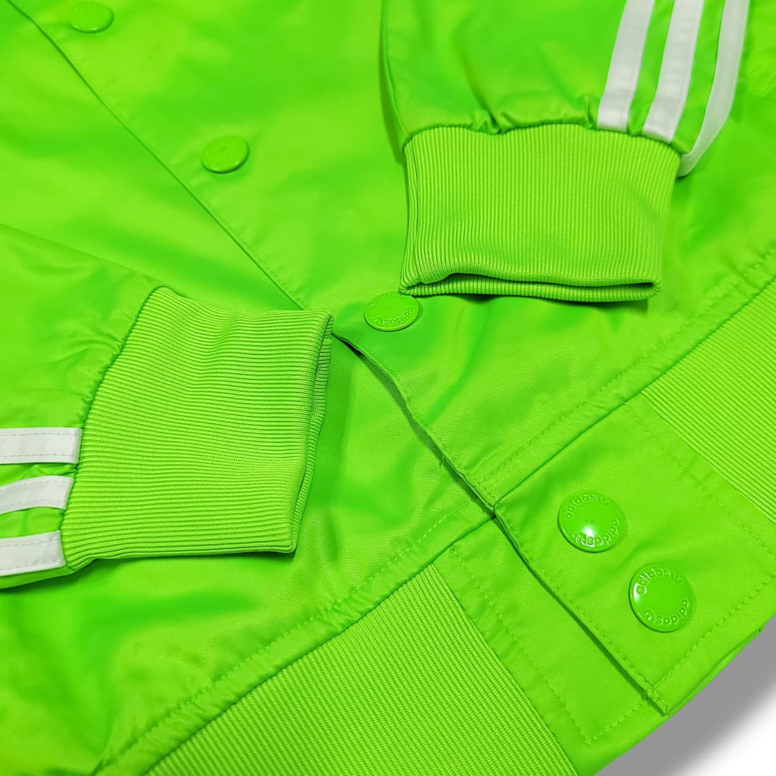 [95] 아디다스 네온그린 퍼렐 윌리엄스 콜라보레이션 트랙 자켓 상품이미지6