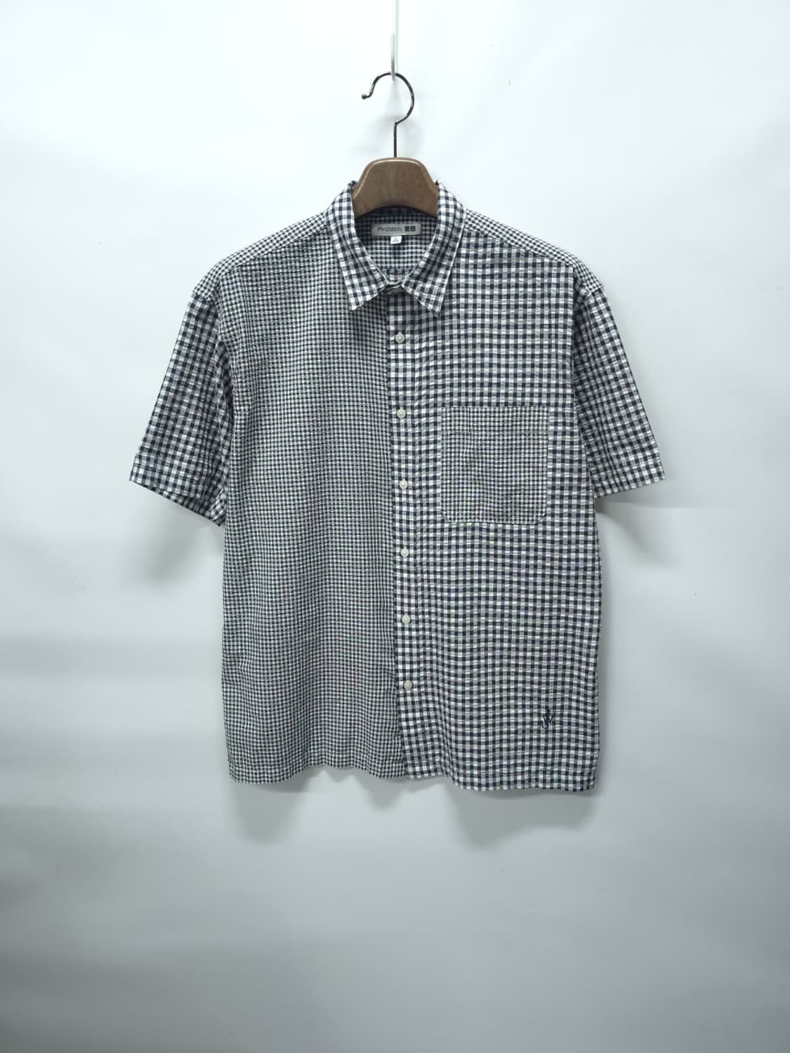 ​유니클로 x JW 앤더슨 시어서커 패치워크 체크 반팔 셔츠 (L) 상품이미지1