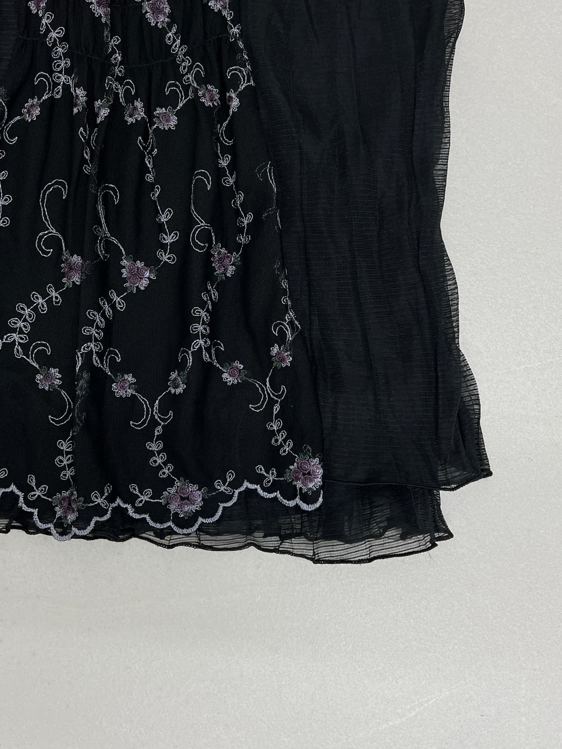 BRIGITTE BURN FIRST 반팔 블라우스 상품이미지3