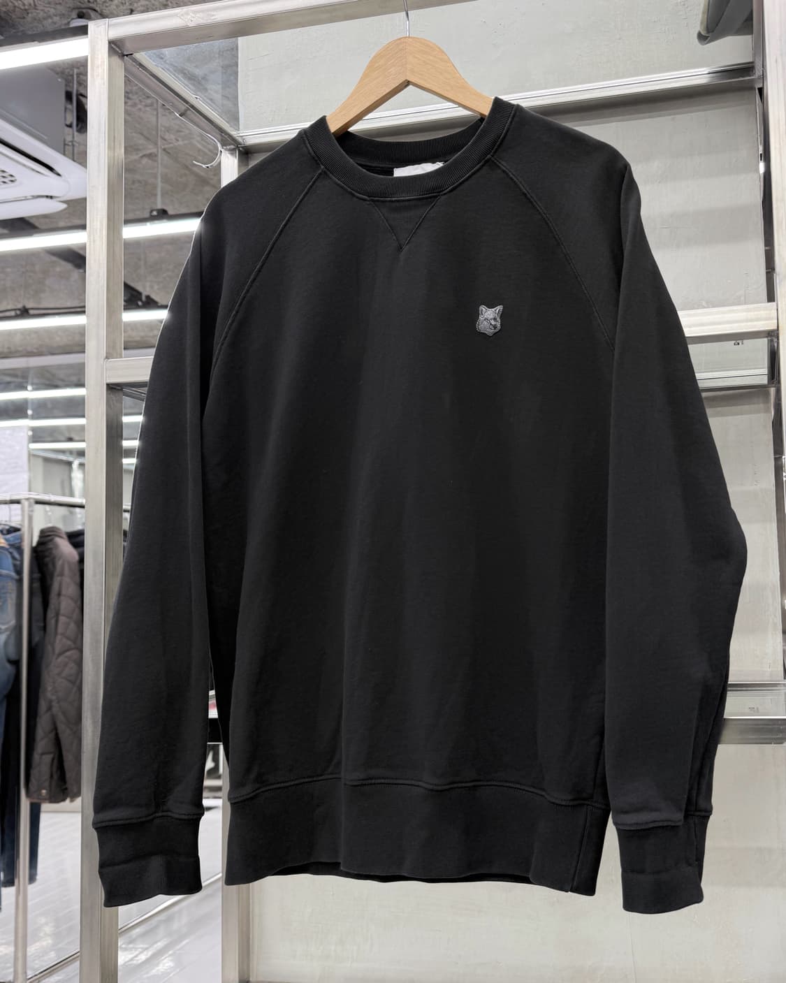 메종키츠네 그레이 폭스헤드 스웻 맨투맨 블랙 상품이미지2