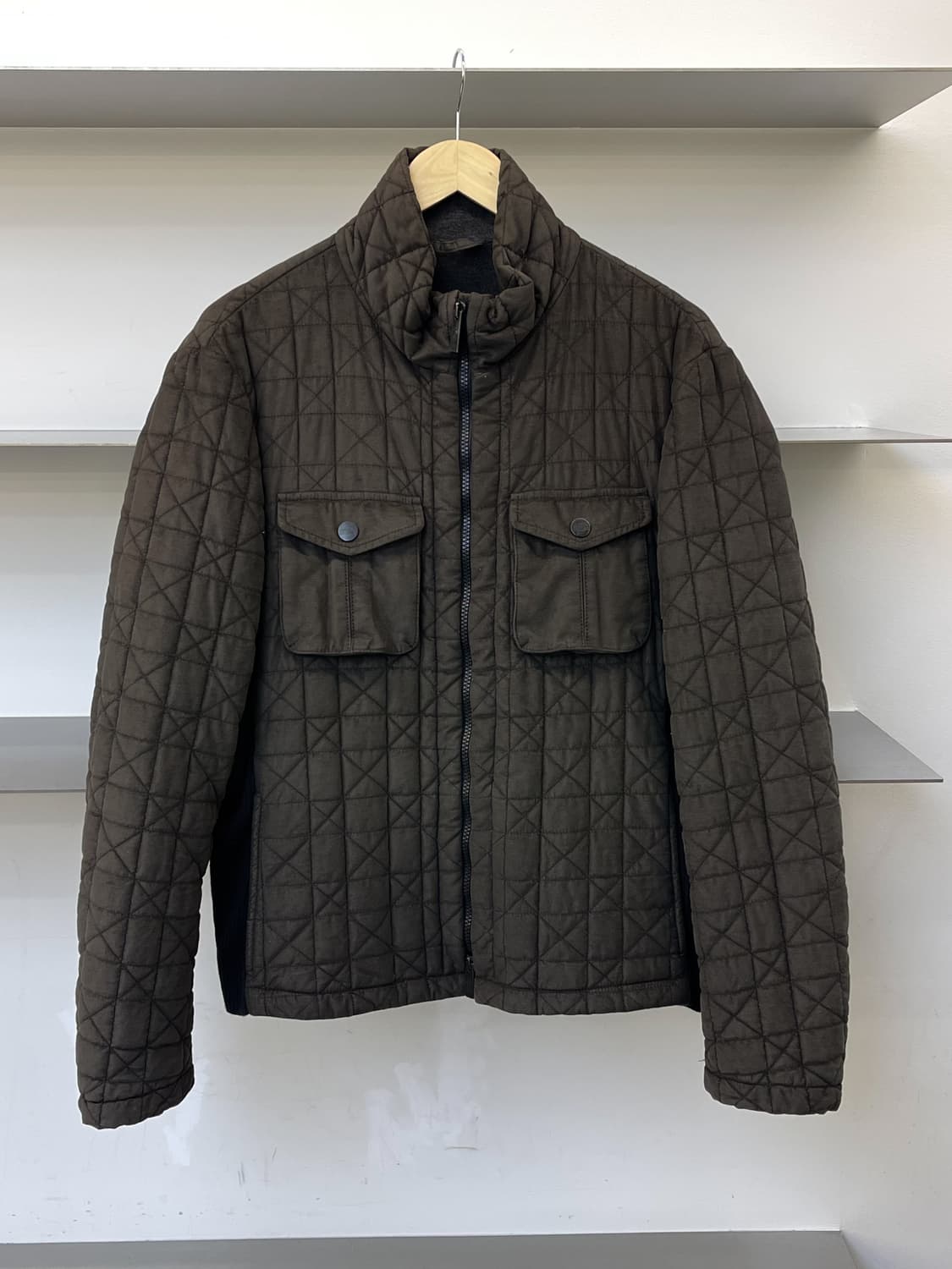 아르마니 꼴레지오니 투포켓 퀼티드 스티치 자켓 상품이미지1