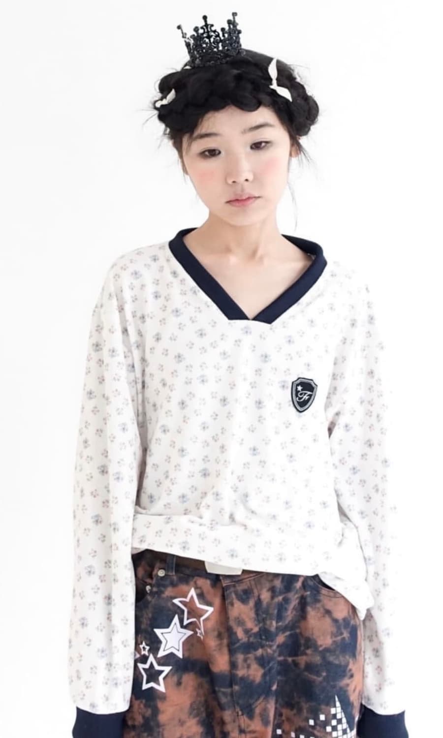 샵페어리 V flower terry shirt 브이넥 플라워 테리 셔츠 상품이미지1