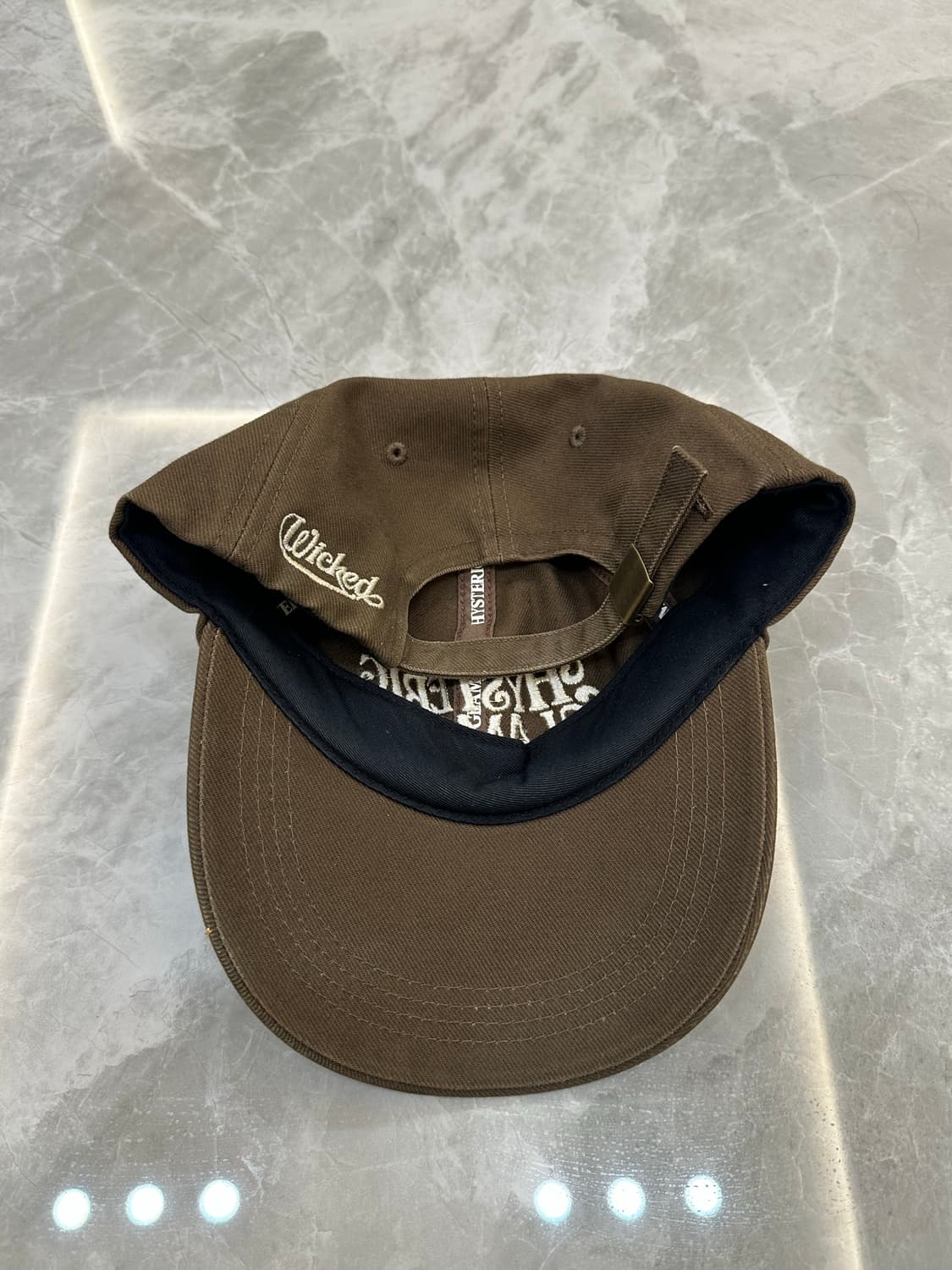 히스테릭 글래머 6패널 코튼 엠브로이더리 볼캡 판매합니다 상품이미지6