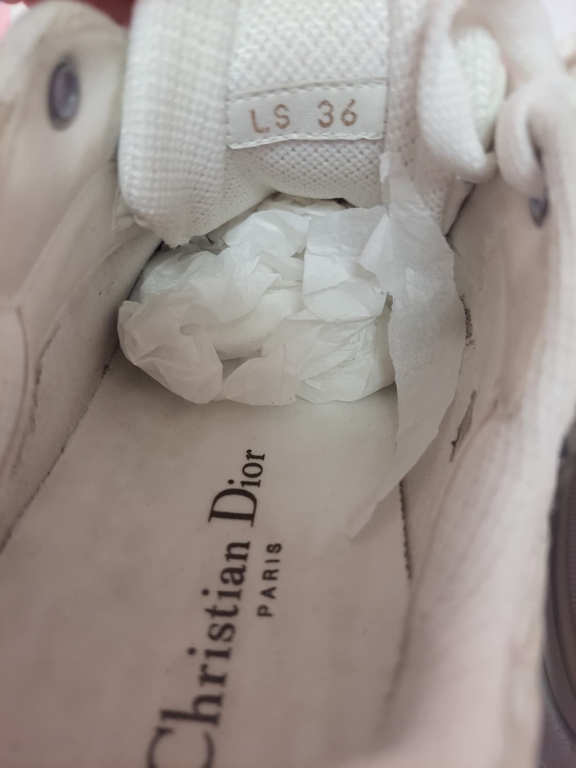 정품)급처명품세탁완료상태좋음!디올 바이브 스니커즈 별모양 밑창보강 운동화 상품이미지3