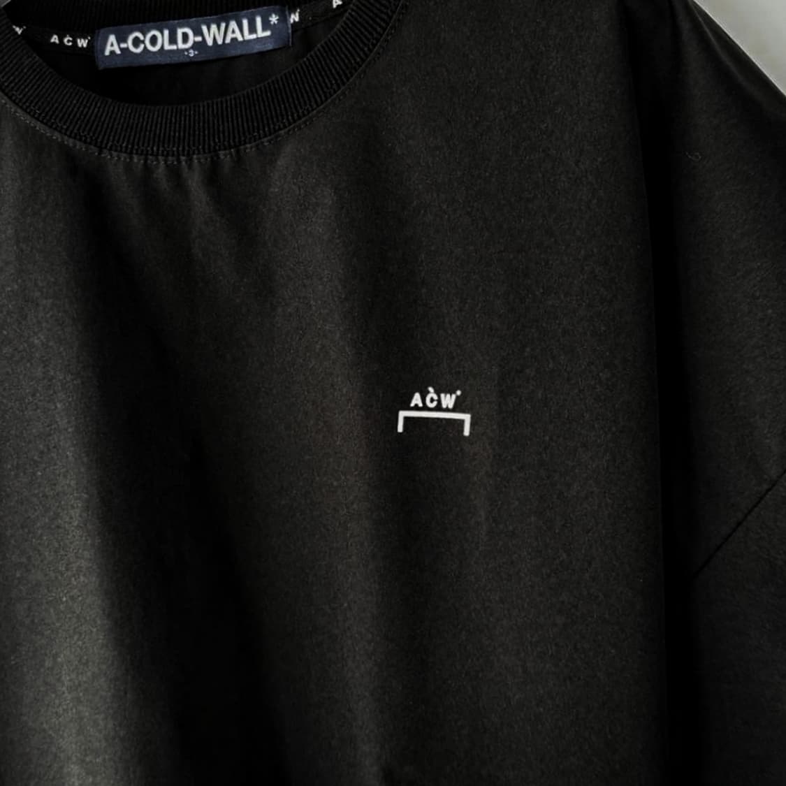 어콜드월 A-COLD-WALL 루즈핏 티셔츠 상품이미지2