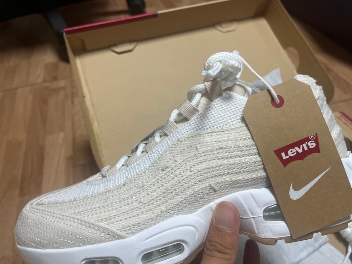 나이키 리바이스 에어맥스 에크루 화이트 255사이즈 새상품 정가양도합니다 상품이미지4