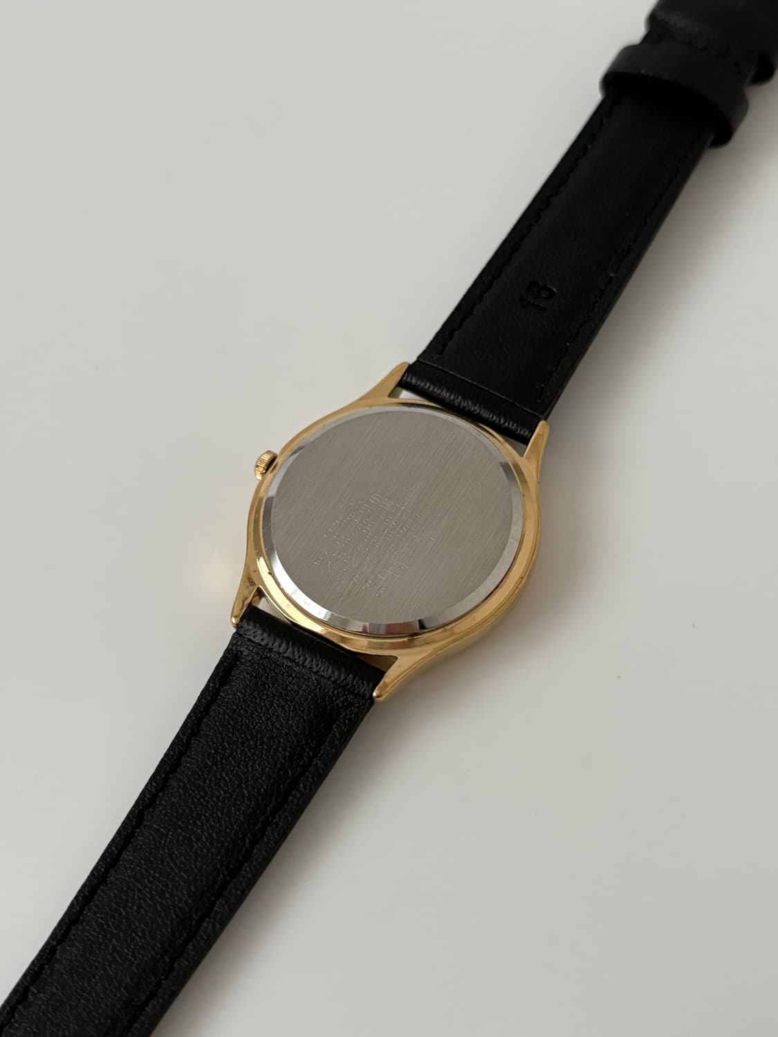 80s black dial small seconds gold quartz 상품이미지8