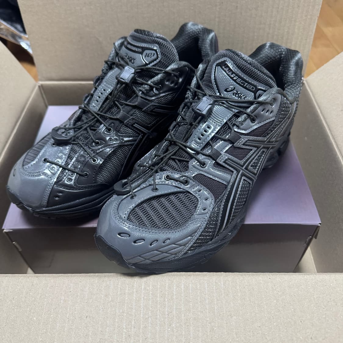 [280] 아식스 언어펙티드 젤 님버스 10.1 건메탈 블랙 상품이미지2