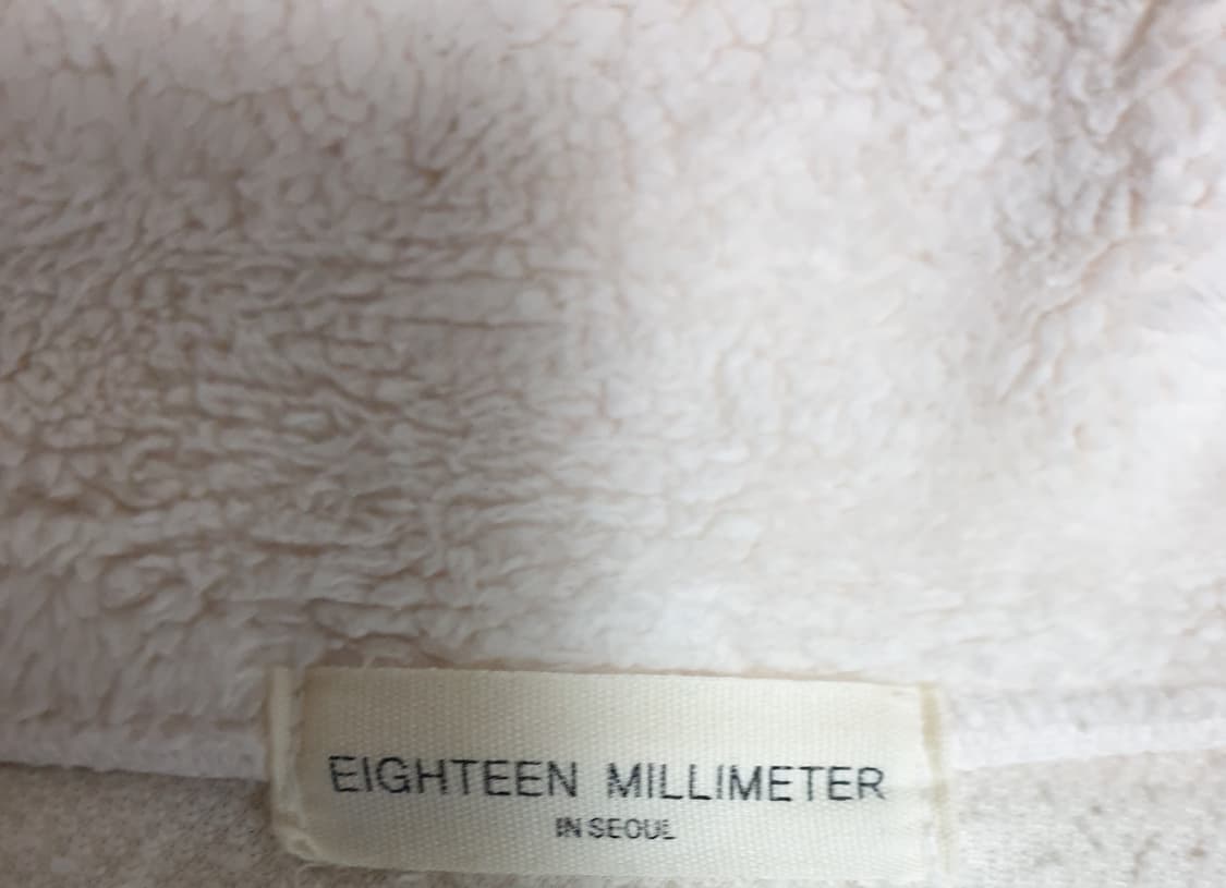 18밀리미터 서울 반짚업 플리스 자켓 크림 (XL) 상품이미지2