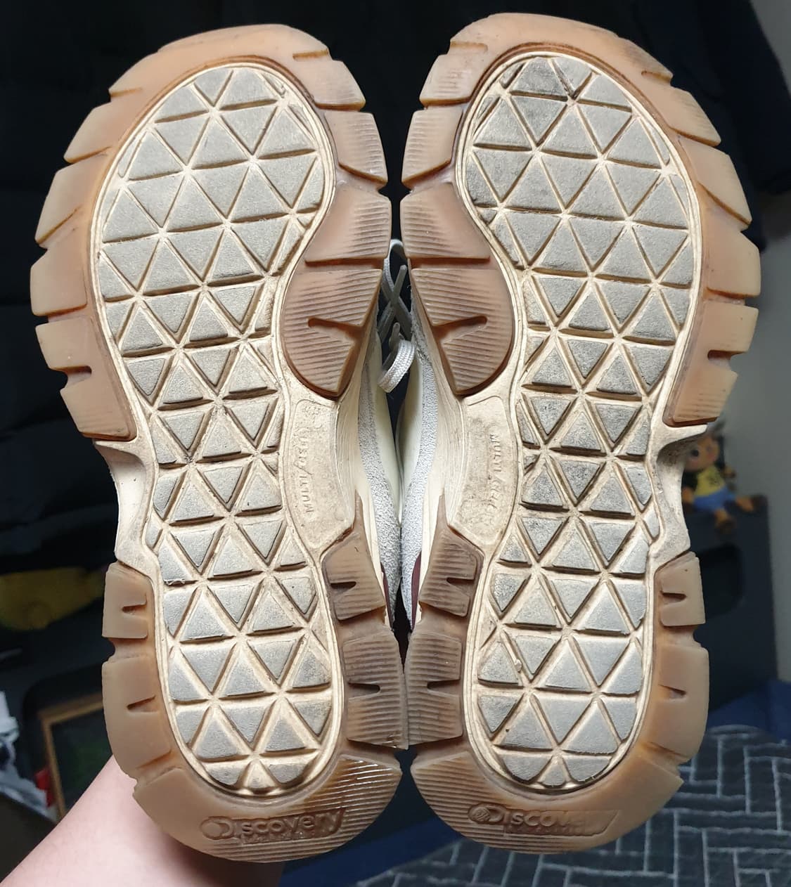 디스커버리 버킷 디워커 V2 스니커즈 레드 (240) 상품이미지4