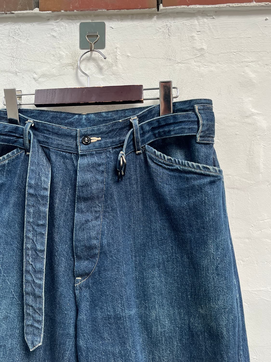 Comoli 코모리 벨티드 데님 팬츠 3 상품이미지3