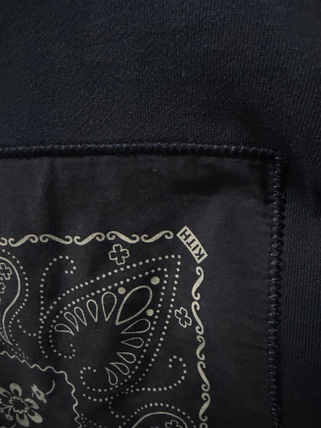 키스 [새상품급.정품] 반다나 (시세 90만) 맨투맨 자수 로고 L105 상품이미지4