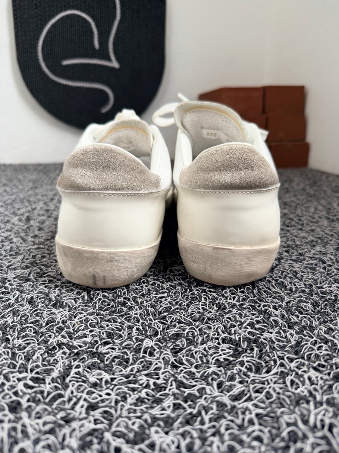 제누이오(GENUIO) 루체 화이트 레더 스니커즈 상품이미지4