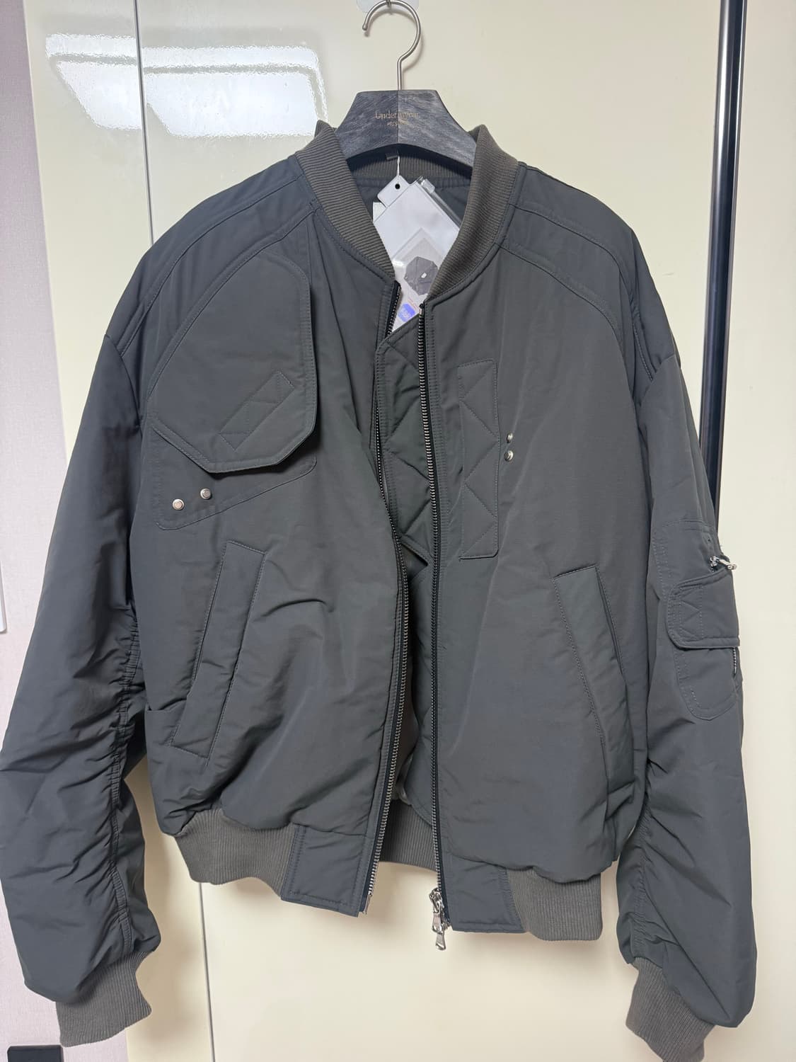 1) 언더마이카 아바벨 봄버 카키 상품이미지1