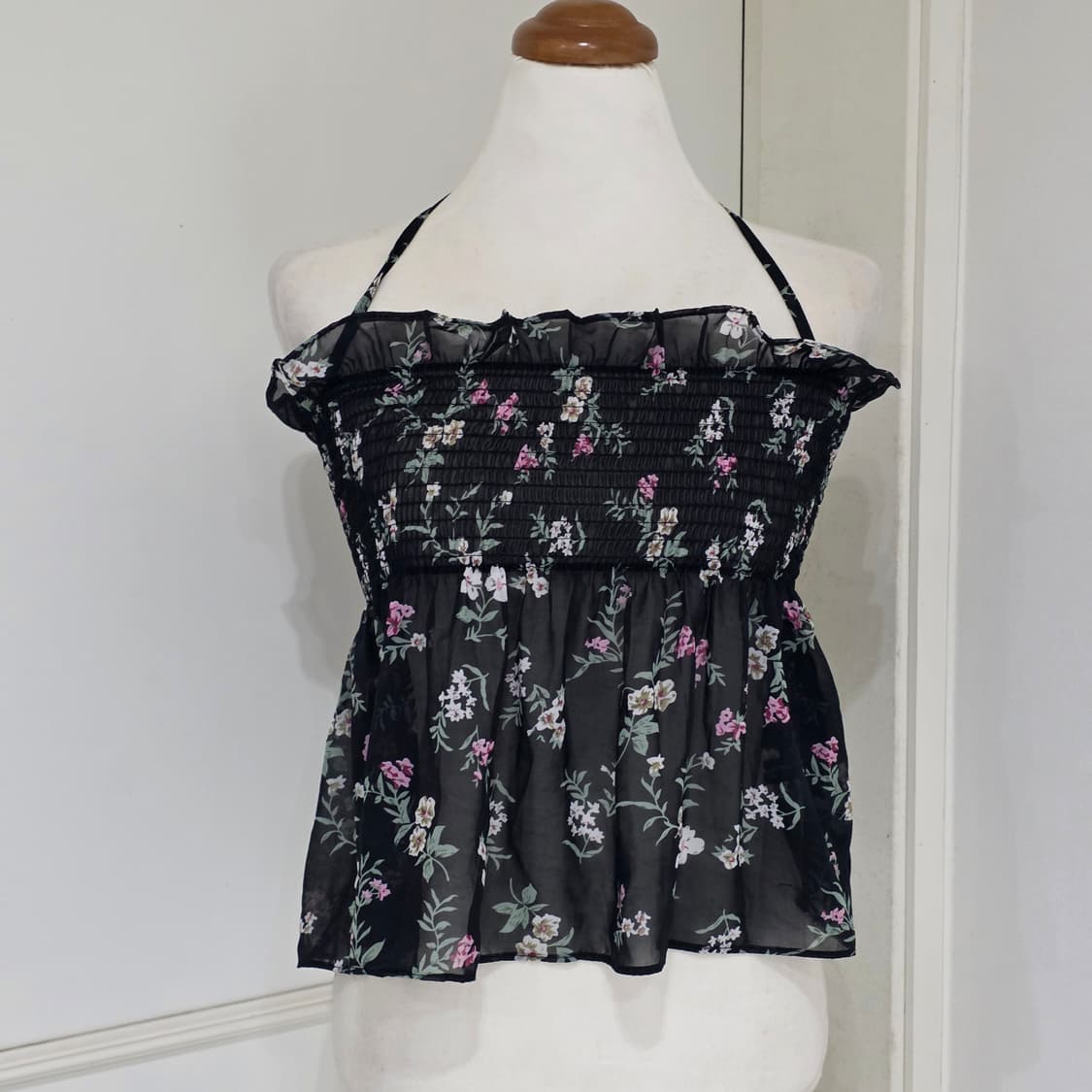 빈티지)블랙 꽃무늬 셔링 스모크 모리걸 여름휴양지 슬리브리스나시탑 상품이미지2