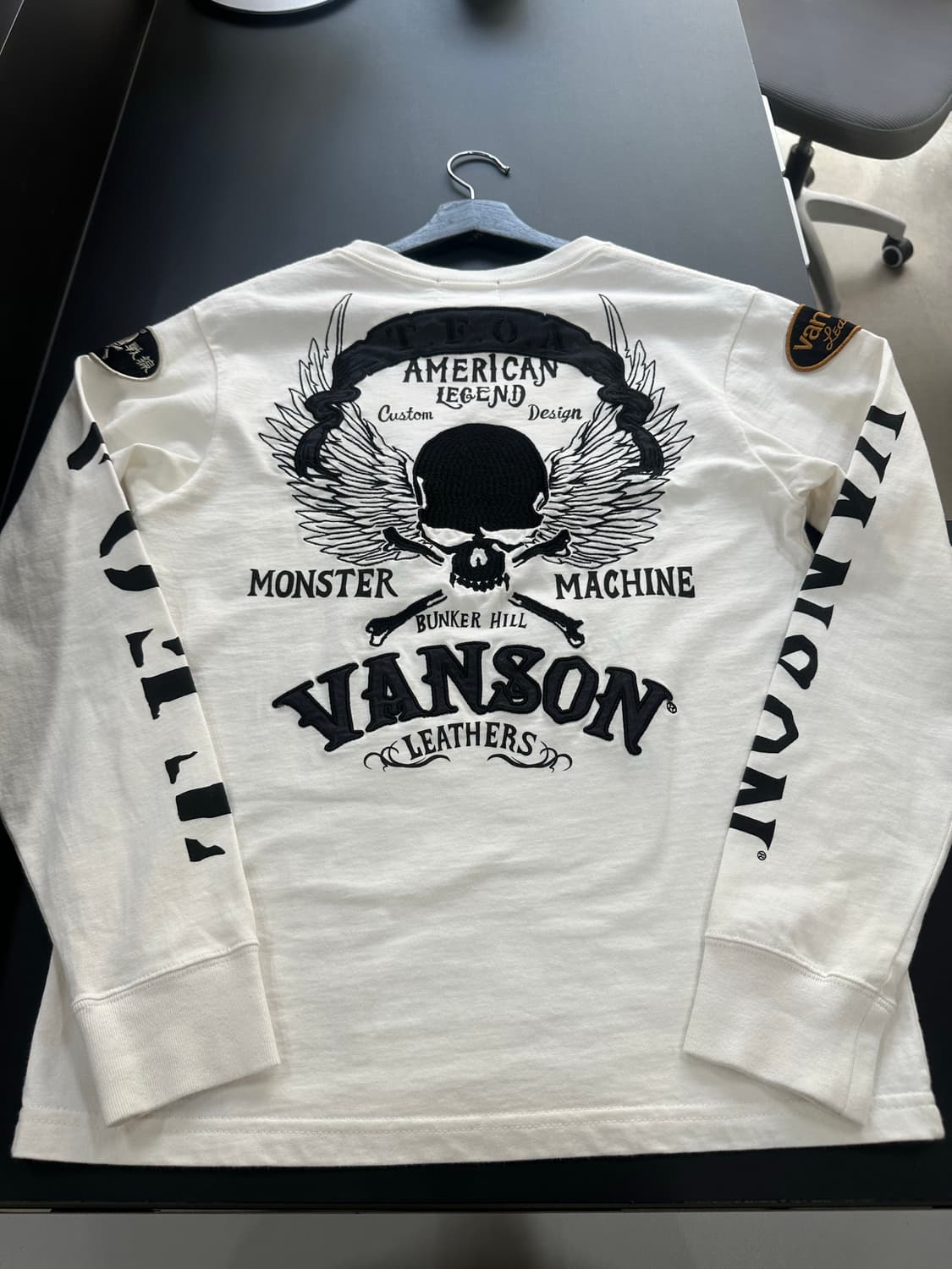 벤슨 x T.F.O.A 스컬윙 American 패치 롱슬리브 상품이미지5