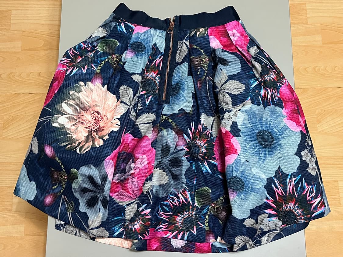 테드베이커 플라워 패턴 플레어 스커트 (0사이즈) 상품이미지2