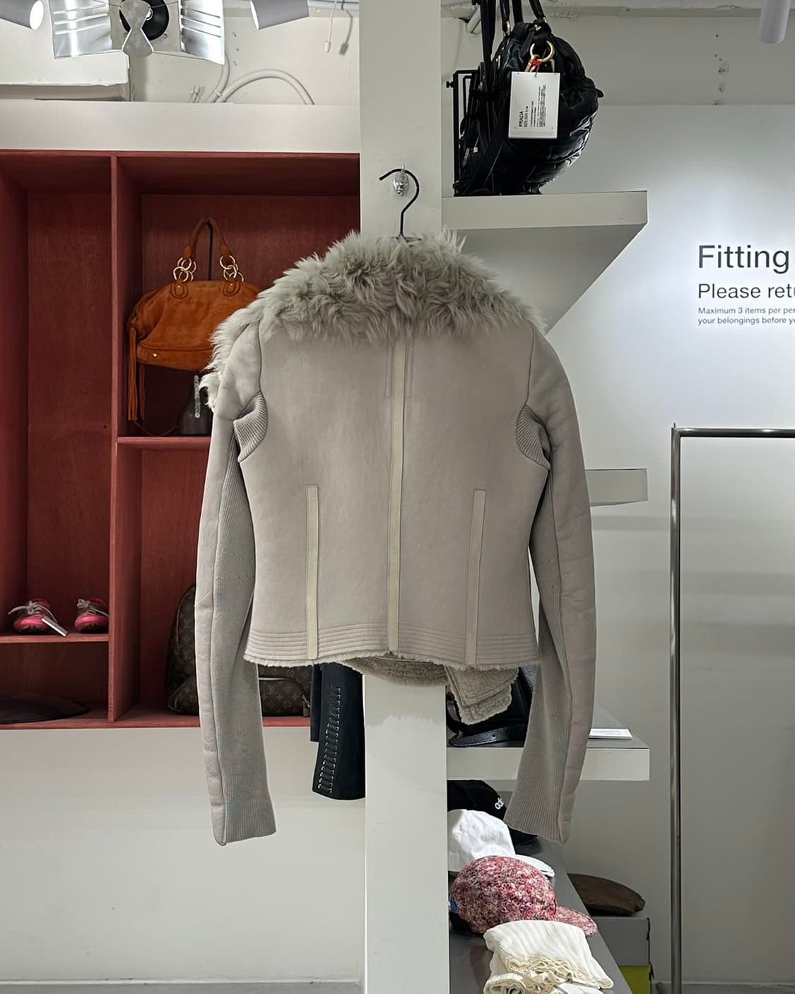 릭 오웬스 라이트베이지 16fw 램스킨 퍼 하이넥 무스탕 자켓 상품이미지6