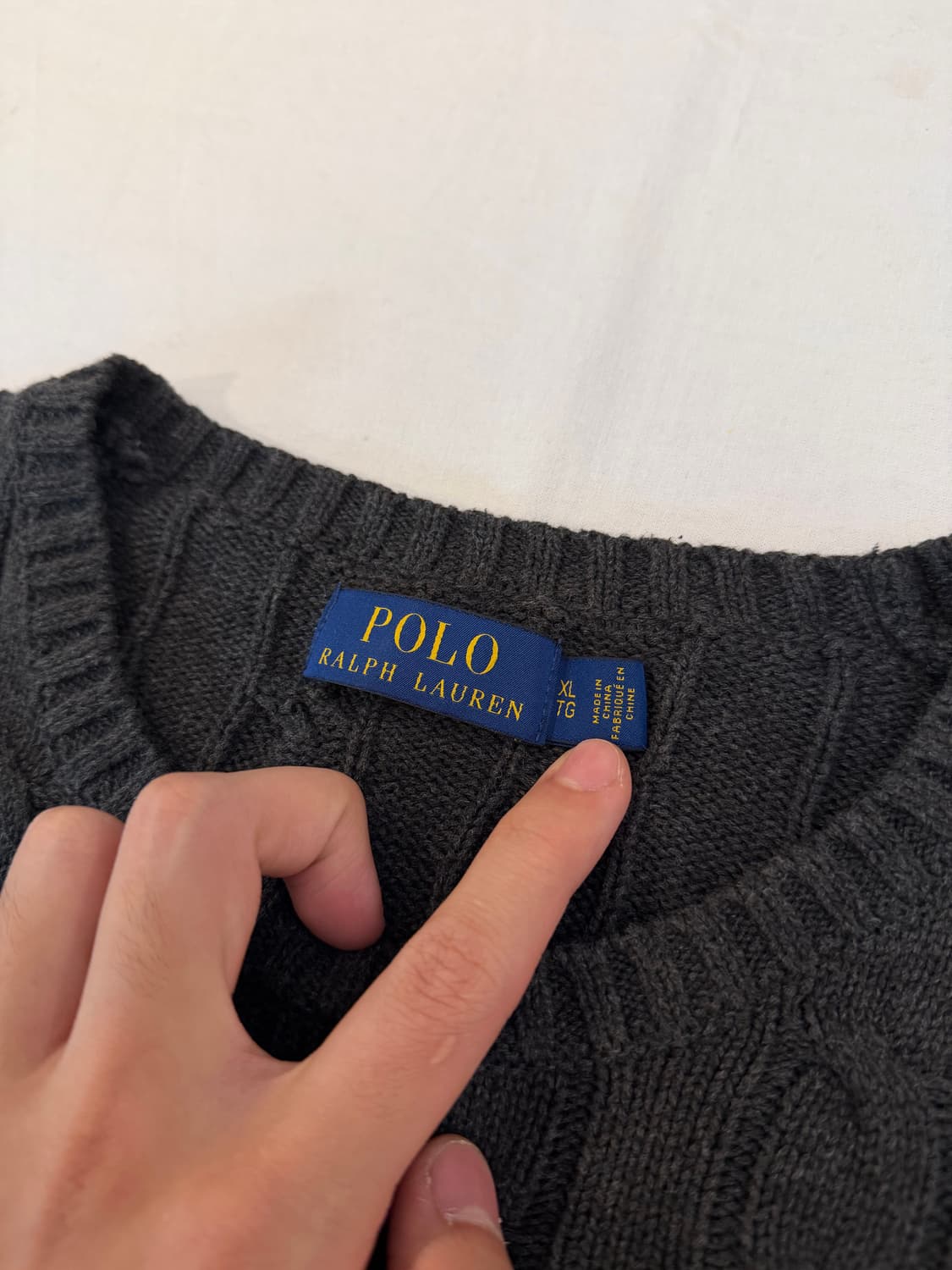 신형) 폴로 랄프로렌 꽈배기 케이블 니트 차콜 블랙 상품이미지3
