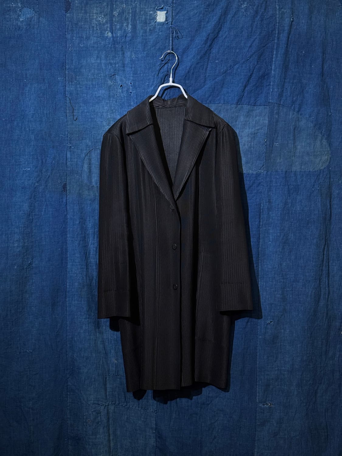 55 ) ISSEY MIYAKE Triacetate Pleats Coat 상품이미지3
