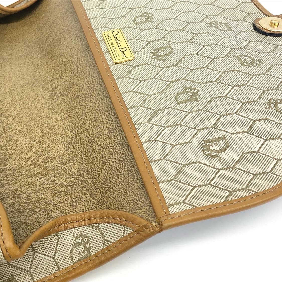 정품 디올 허니콤 크로스백 상품이미지9