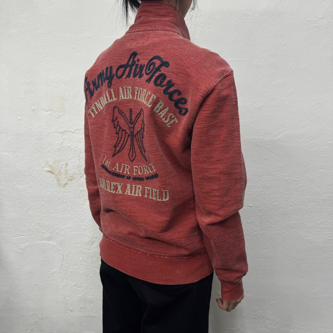 아비렉스(AVIREX) 브릭레드 워시드 코튼 자수로고 하이넥 집업 자켓 상품이미지2