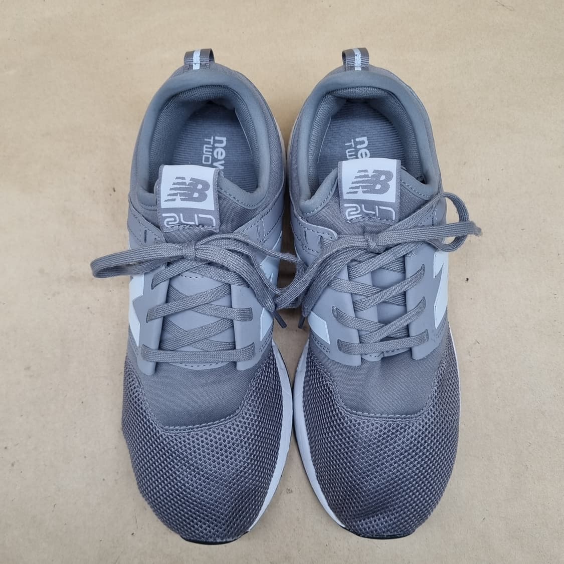 뉴발란스 247 여성운동화240  상품이미지2