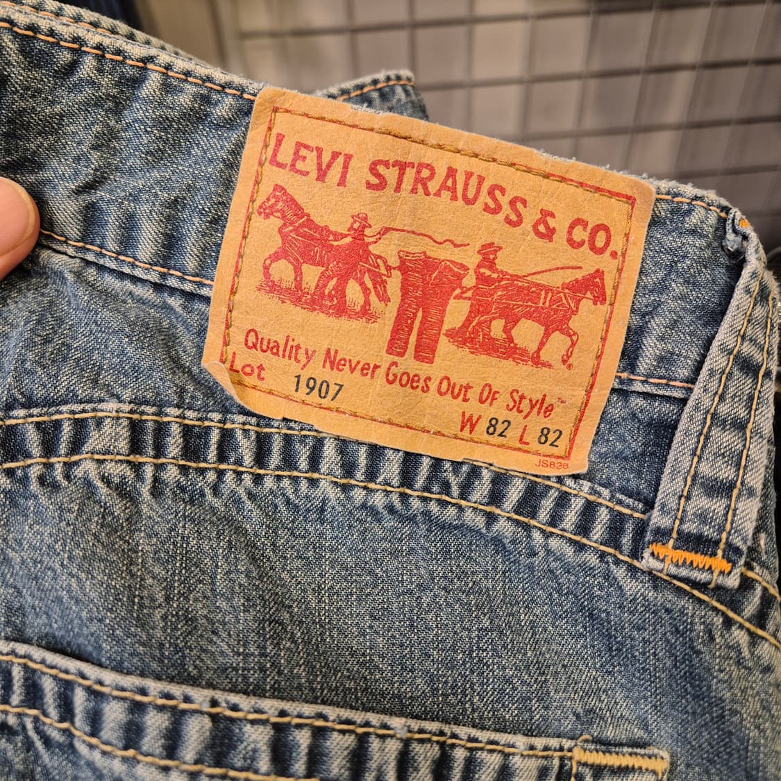 30~31인치 리바이스 1907 부츠컷 워싱청바지  상품이미지3