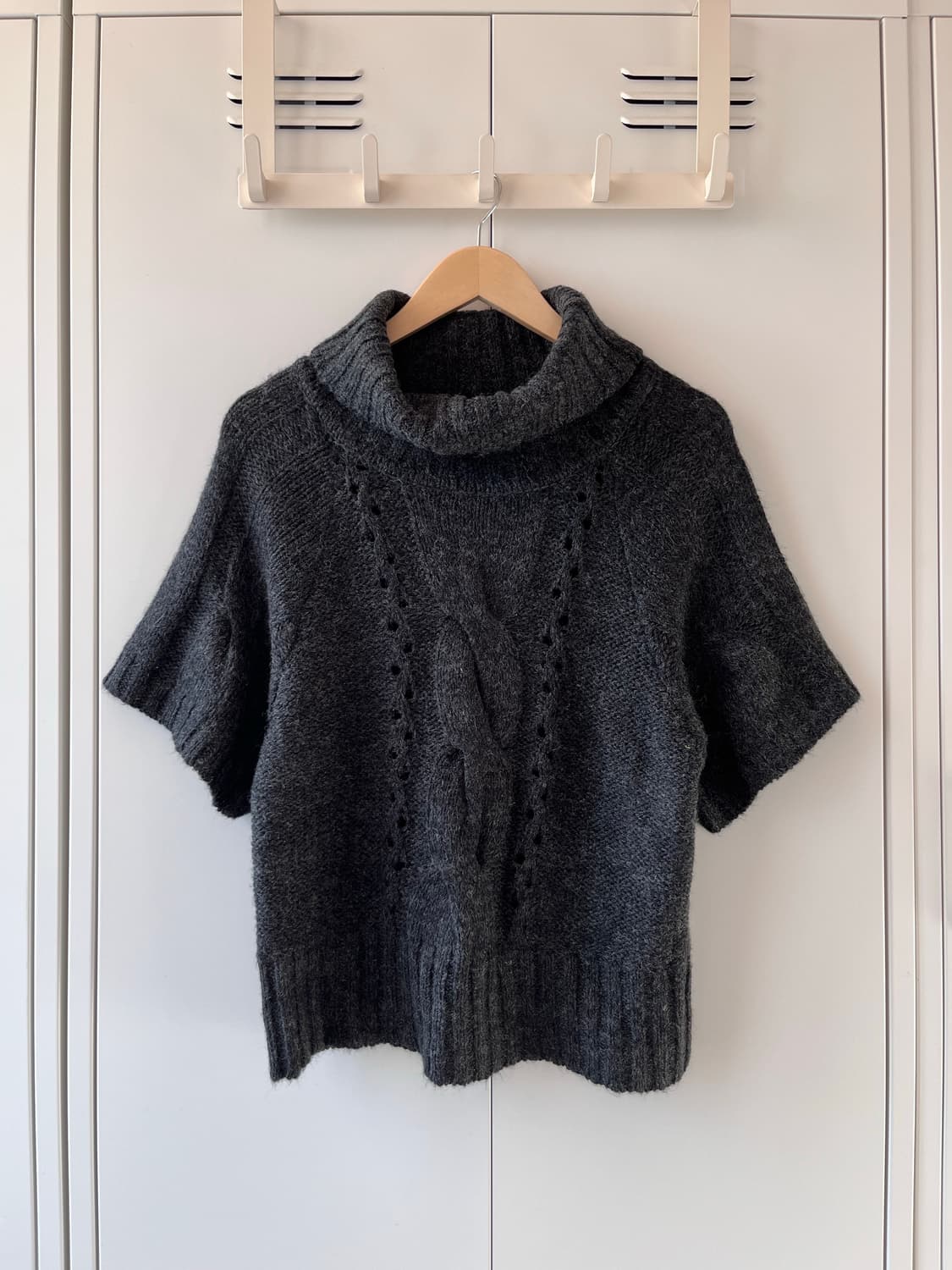 Sempre 차콜 꽈배기 목폴라 울니트 상품이미지2