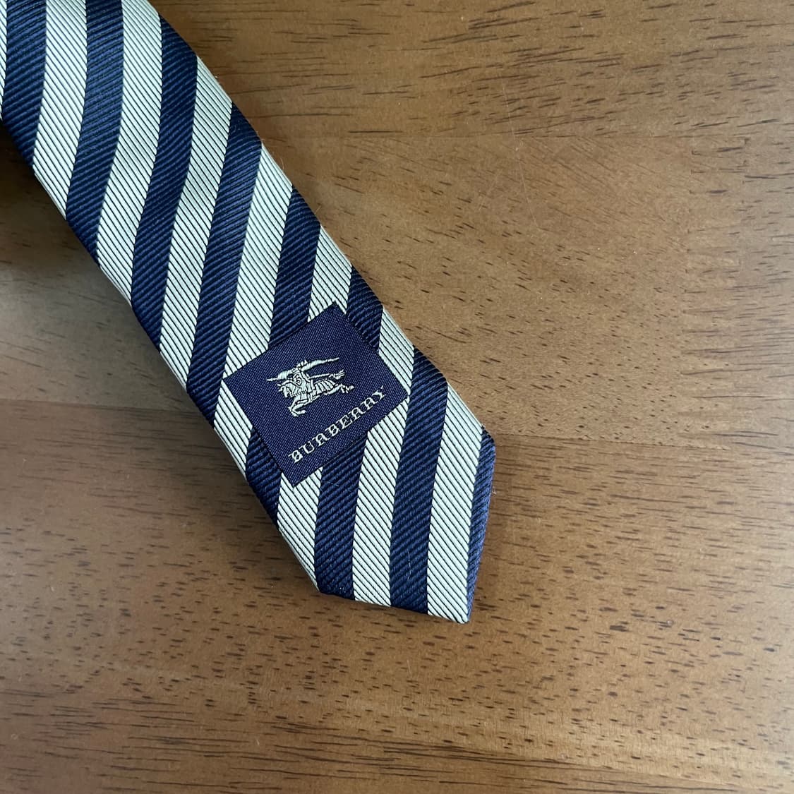 버버리 실크 넥타이 OS 상품이미지3