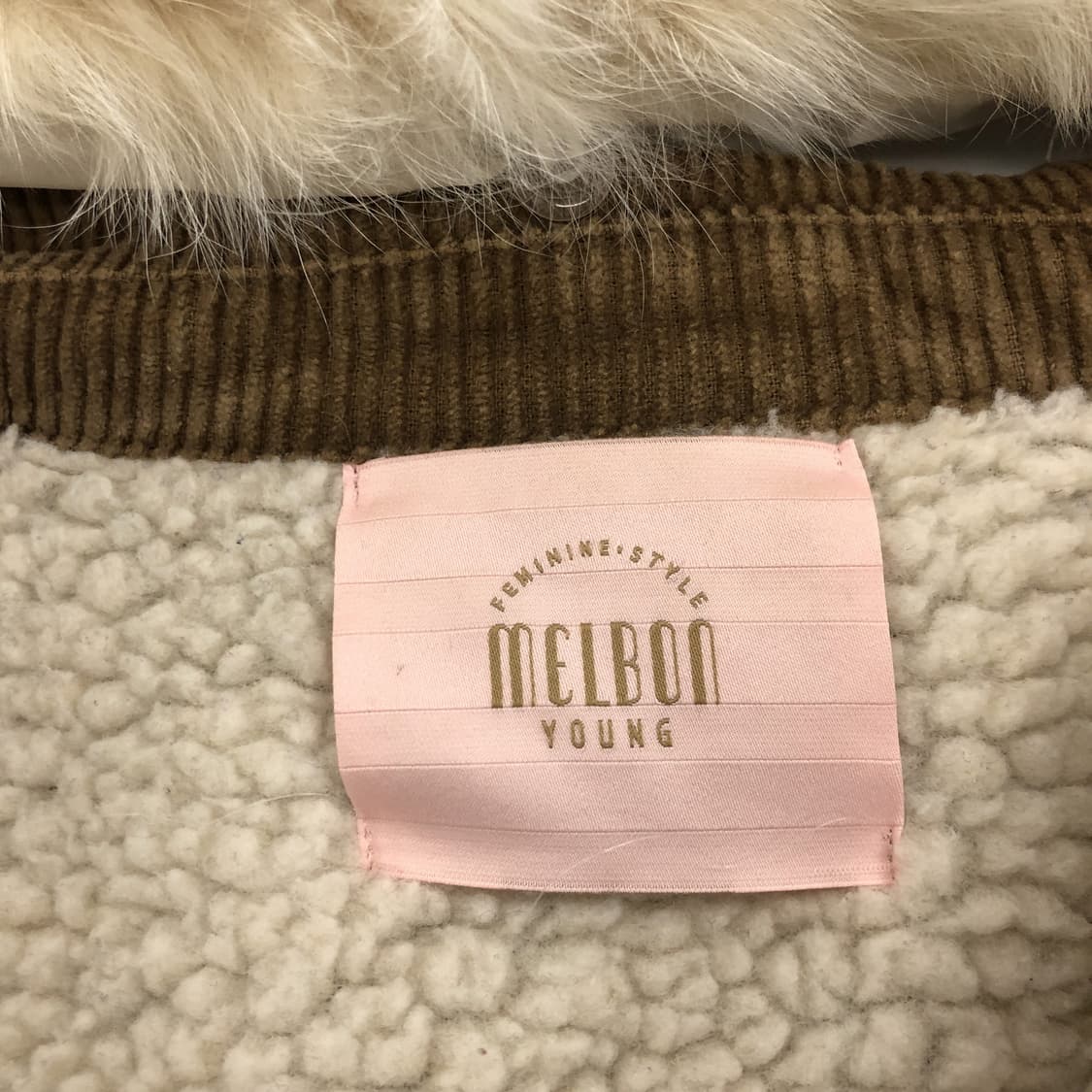 MELBON 멜본 폭스카라 코듀로이 양털점퍼 FREE  상품이미지6