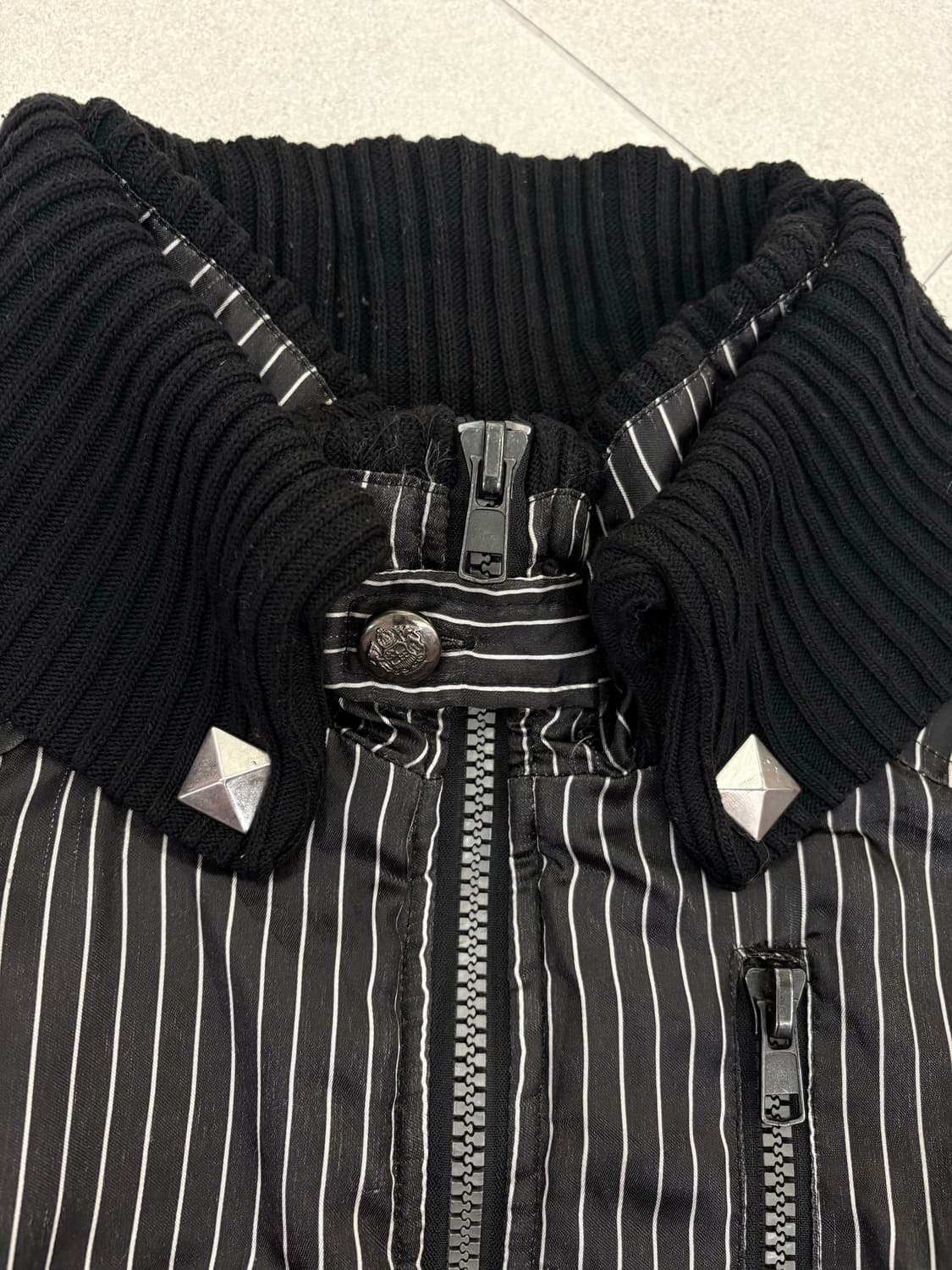 DIG DEEP 스트라이프 스터드 점퍼 상품이미지3