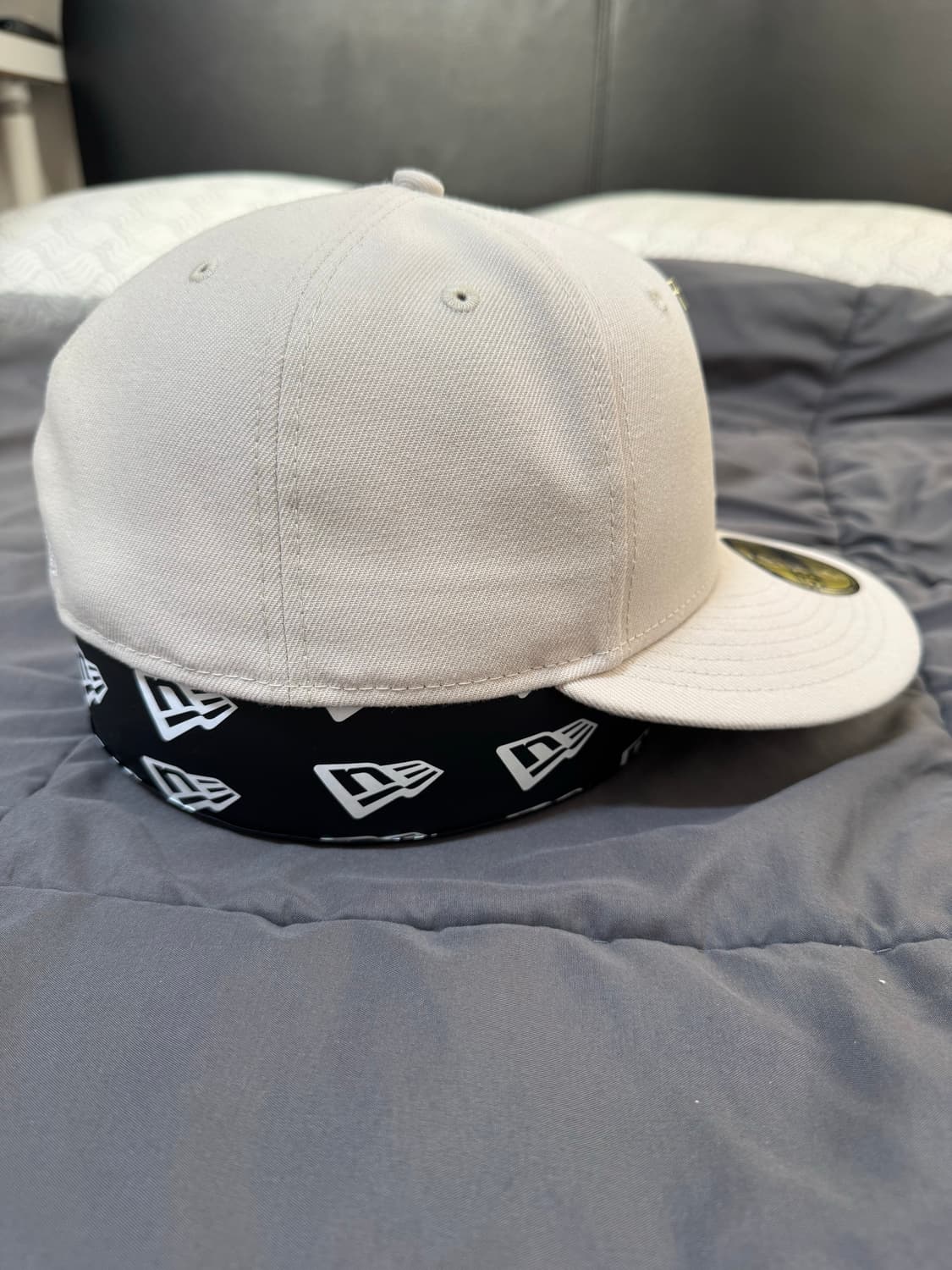 뉴에라 슈프림 59FIFTY 골든 크로스 (60.6cm) 상품이미지3