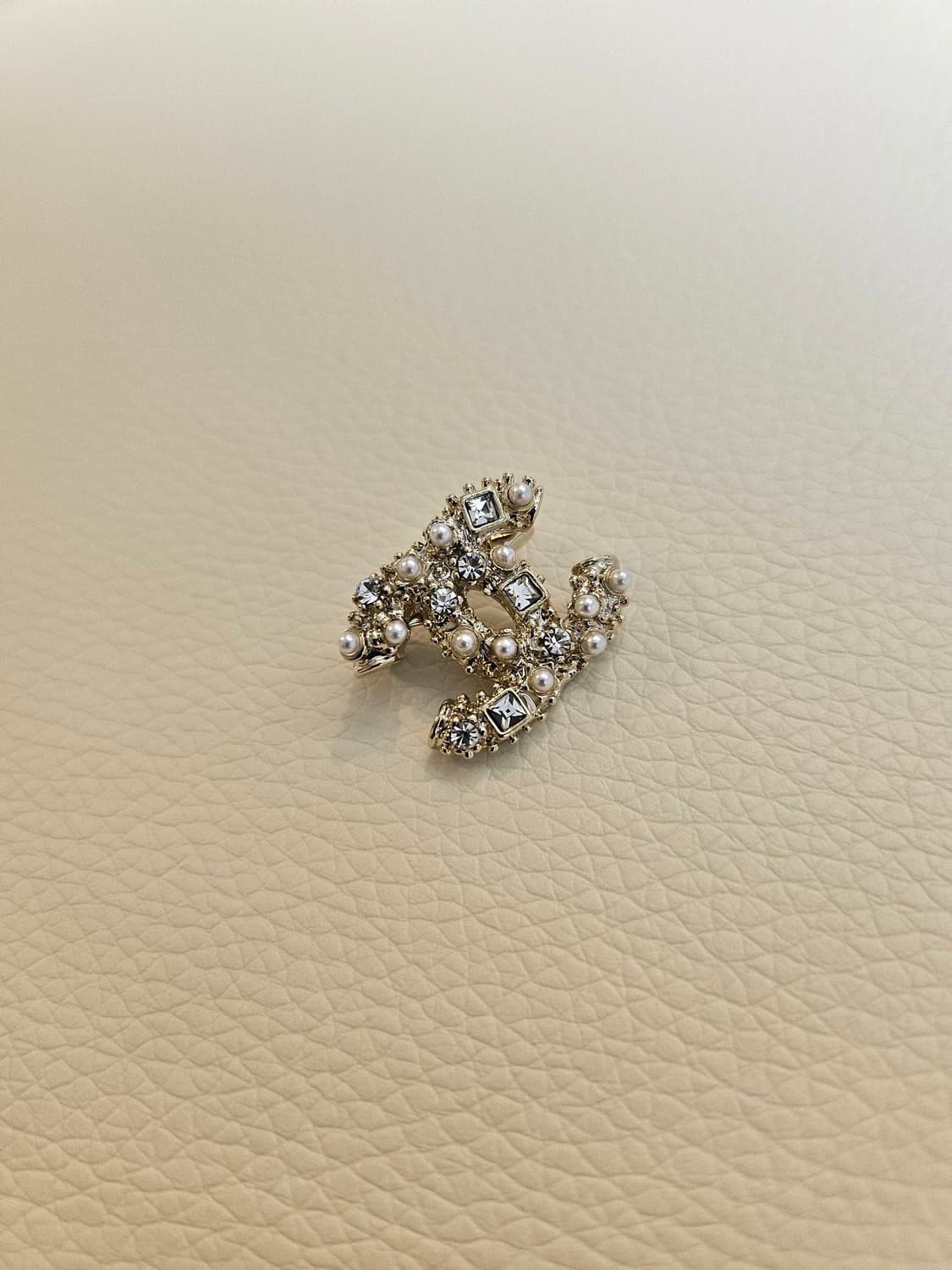 샤넬 멀티보석진주 미니 브로치 업사이클링 상품이미지4