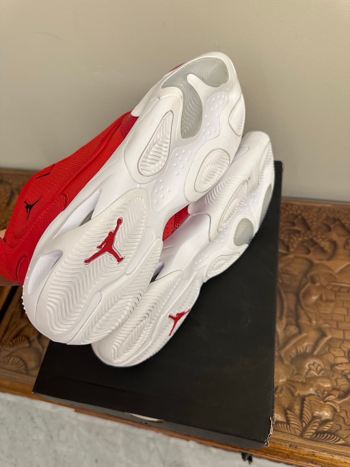 조던 맥스 아우라4 유니버시티레드 상품이미지4