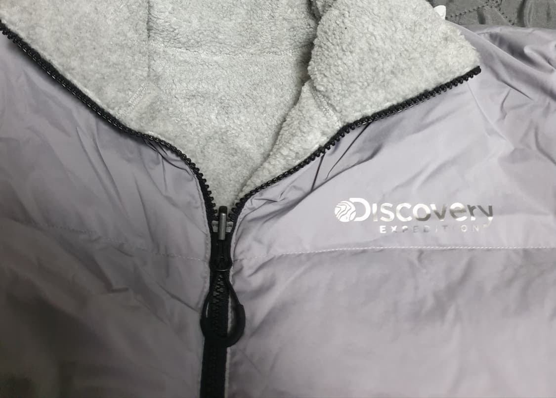 디스커버리 덕다운 리버시블 후리스 패딩 라이트그레이 (100) 상품이미지6