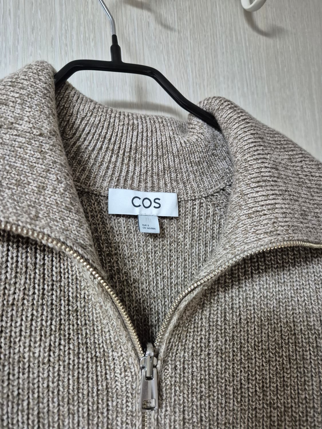 cos 코스 신형 카라 반집업니트 스몰 상품이미지6