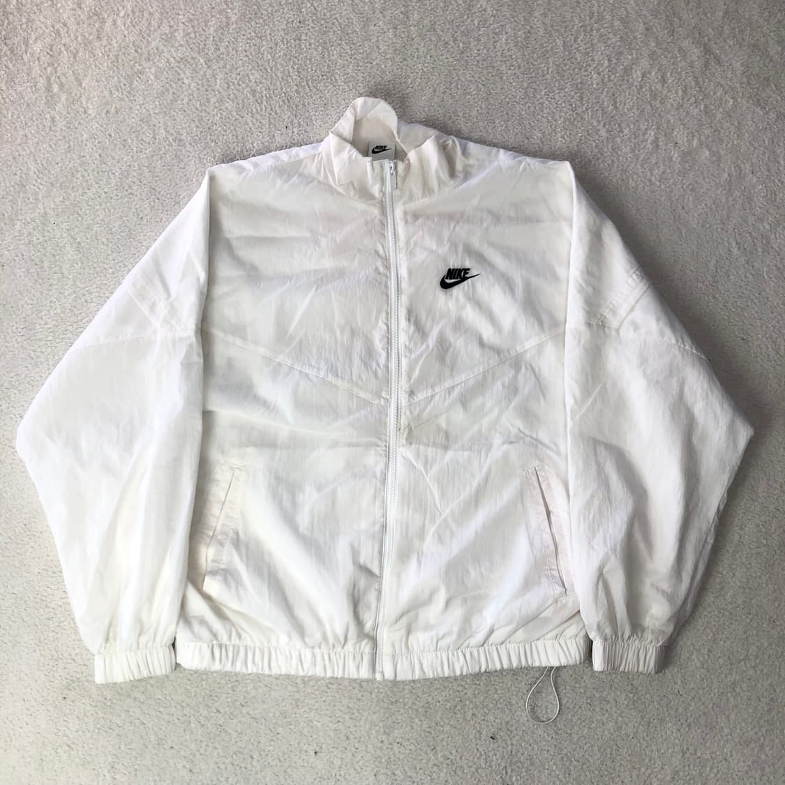 나이키 화이트 바람막이 상품이미지1